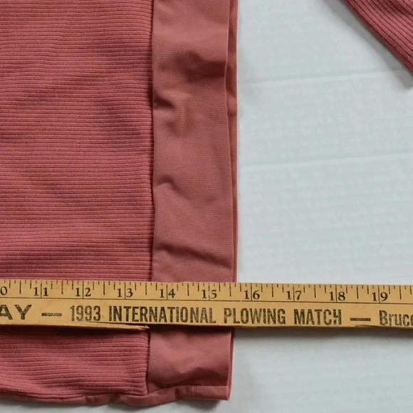 Gymshark Crop Cut Out Top - Picture 5 of 9